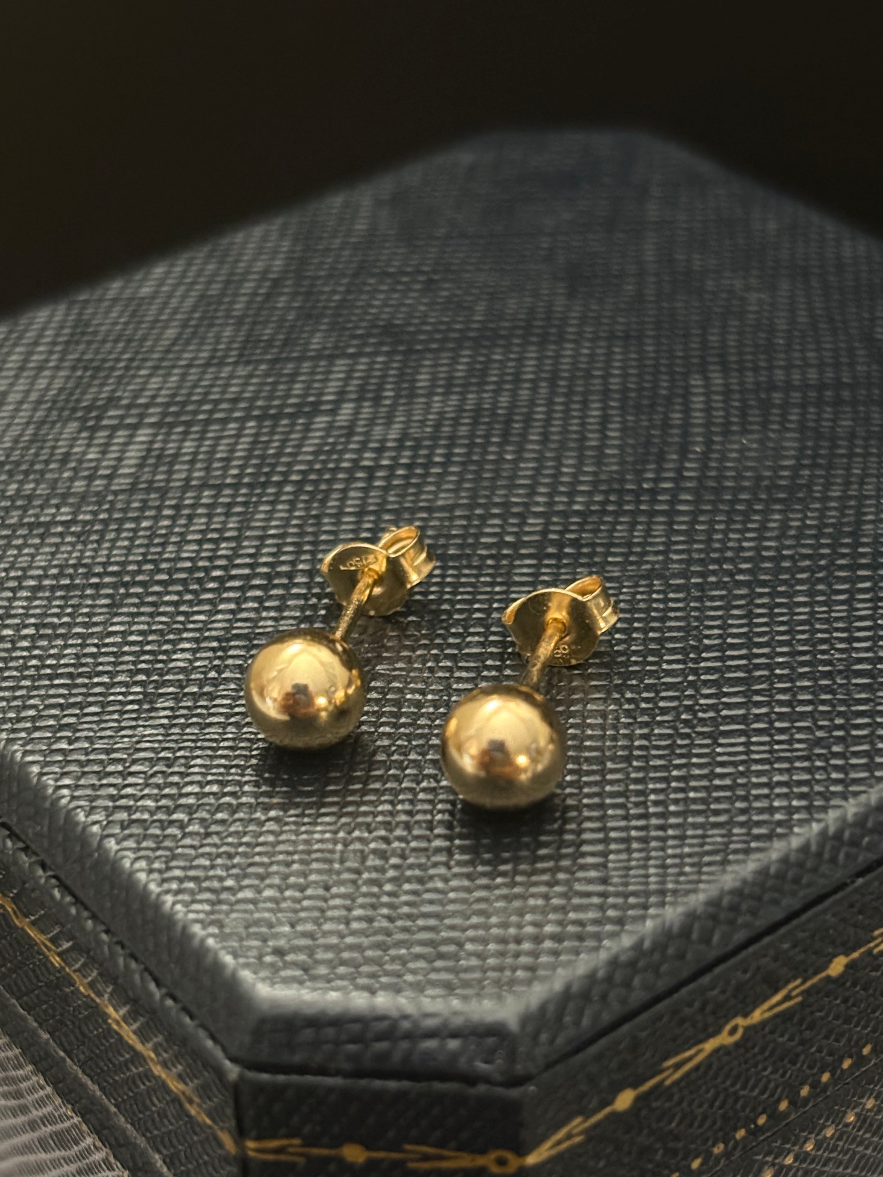 7MM Plain Ball Stud Earring