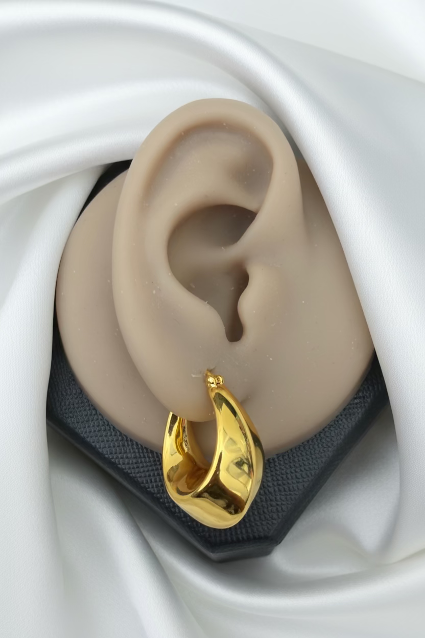 Chunky Plain Hoop Earring