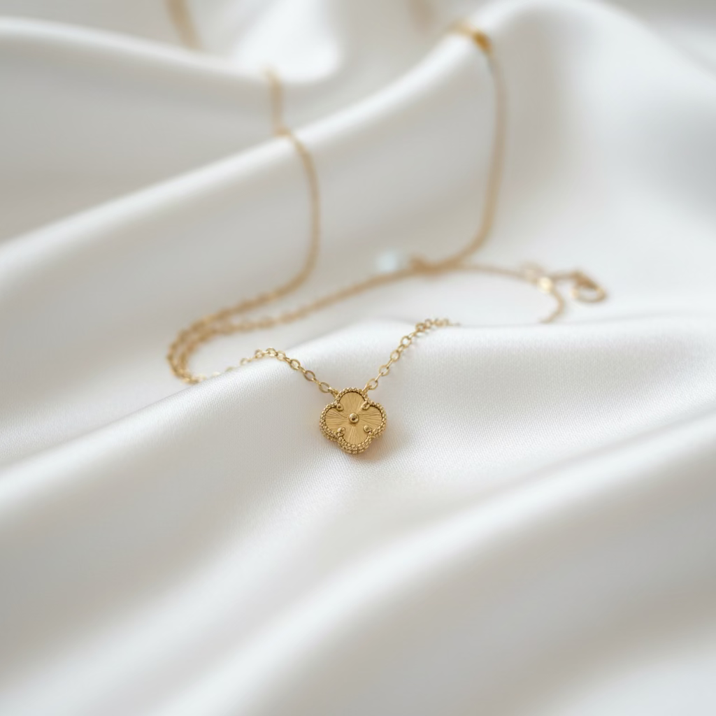 Light Weight Clover Necklace