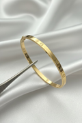 Size 17 Slim Screw Bangle