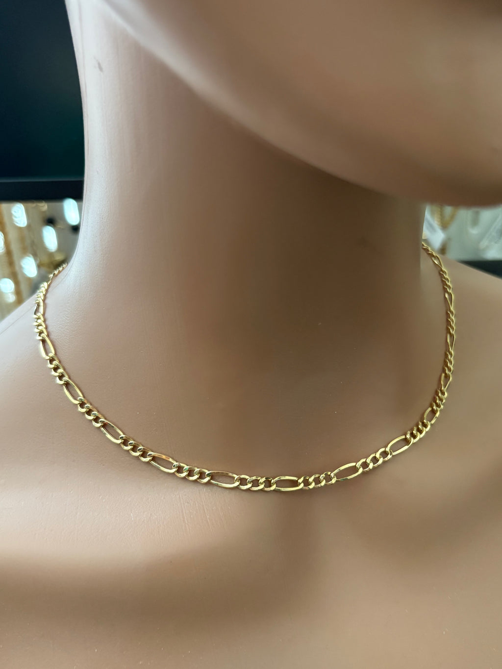 Size 18 Figaro Chain