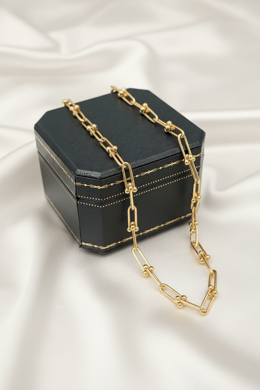 Size 18 Hardware Necklace