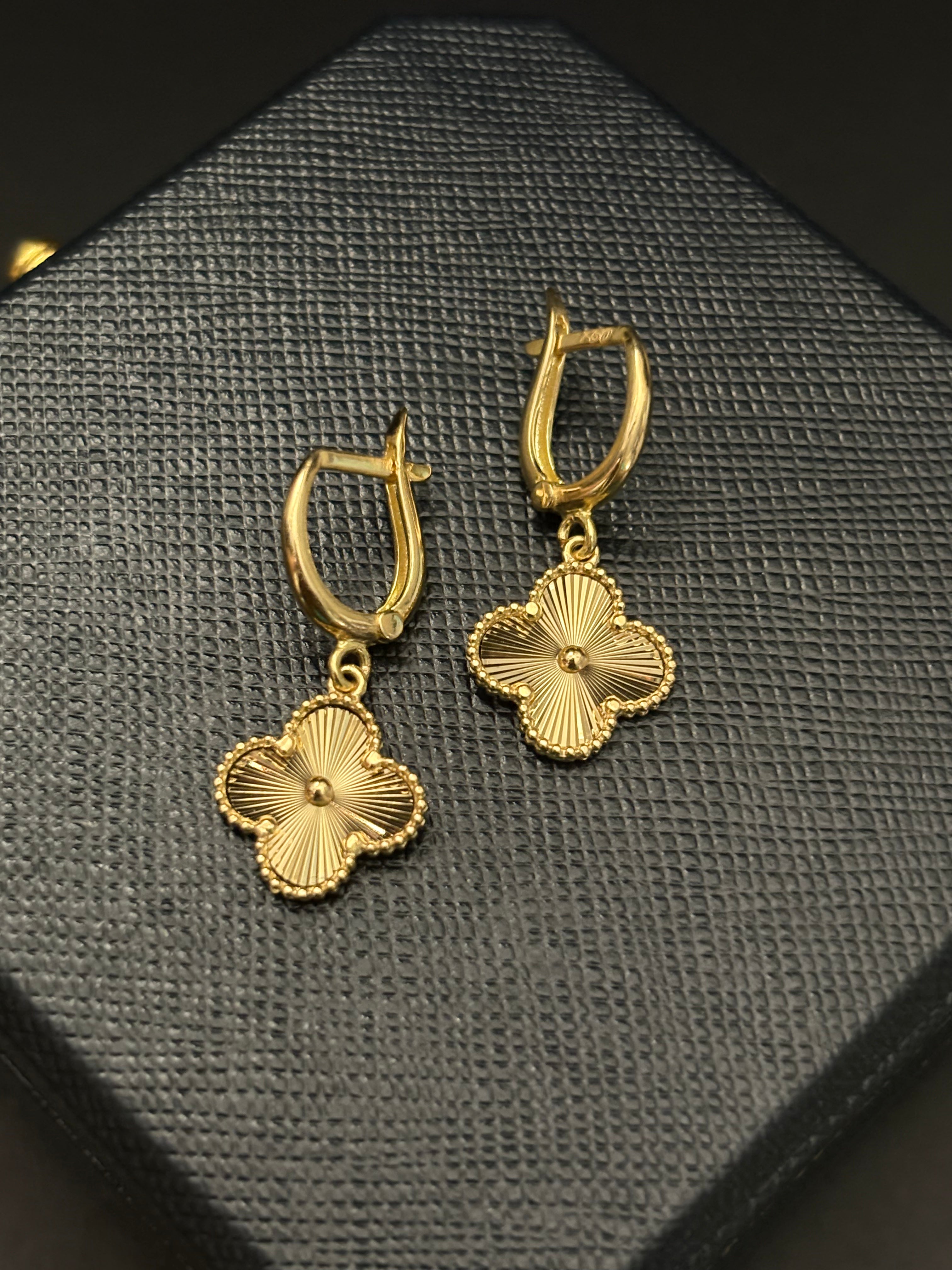 12MM Clover Dangling Earring