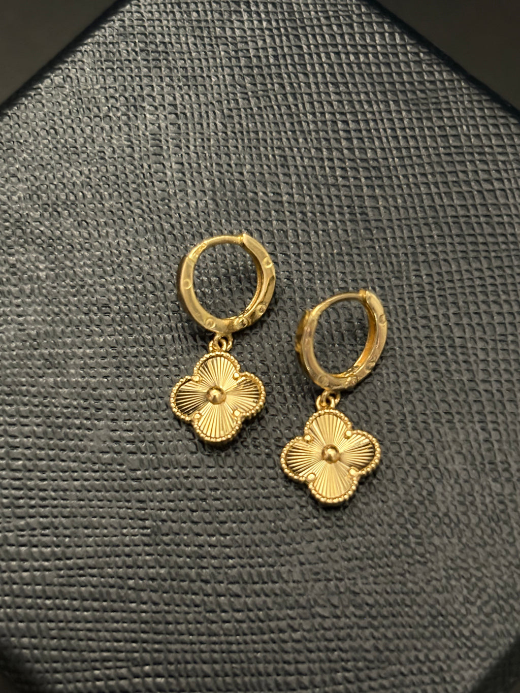 9MM Clover Hoop Earring